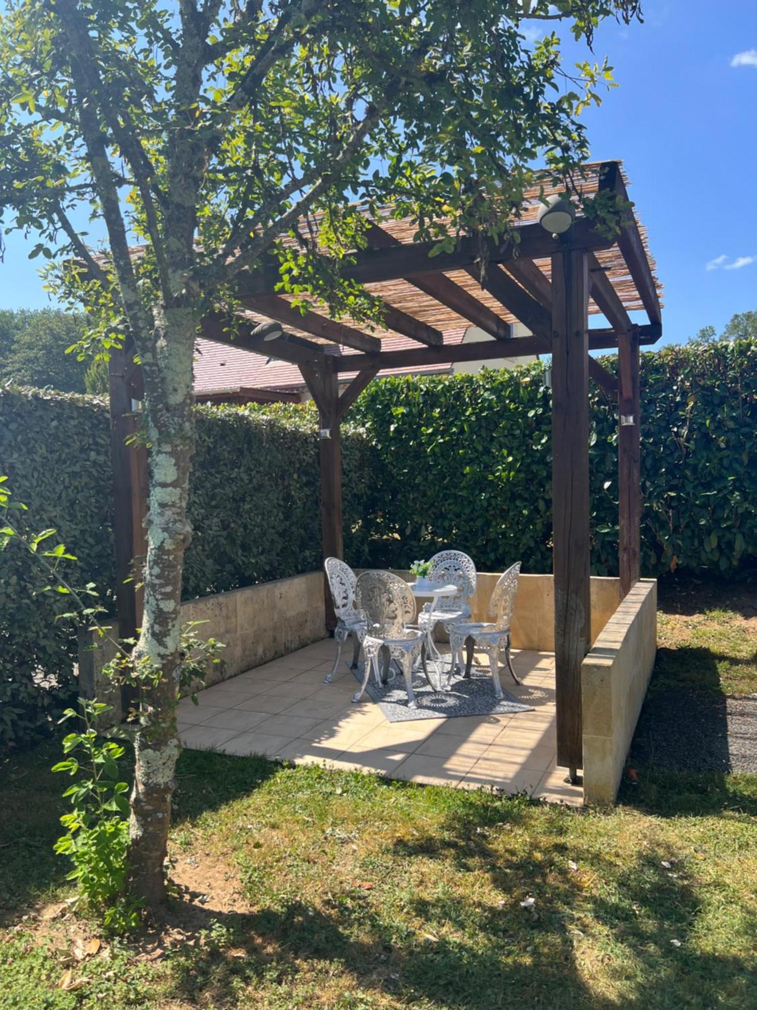Maison Hyacinthe Of Tournesol Geniet In Luxe Castelnaud La Chapelle Luaran gambar